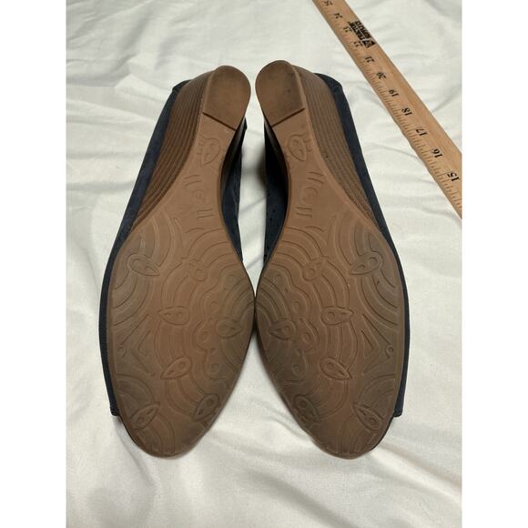 NICOLE Shoes Size 8W “Vicky” Blue Suede Stacked Wedge Heel Eyelet Peep toe - Picture 11 of 12